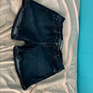 Torrid stretch denim shorts